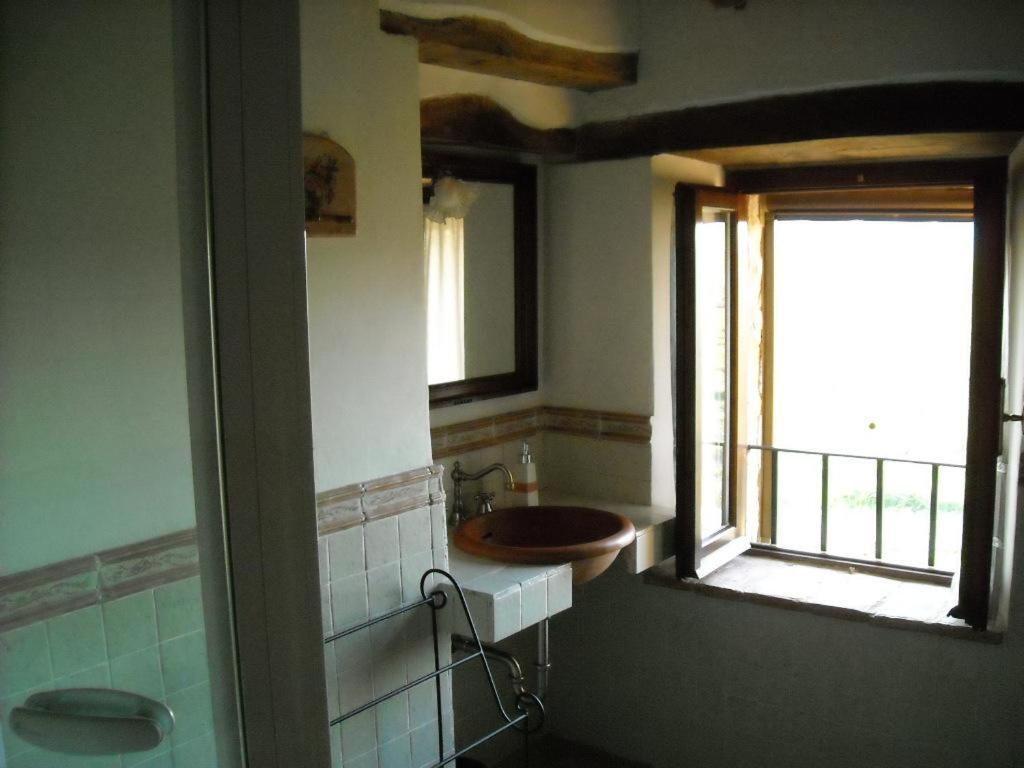 Cascinale La Mimosa Bed & Breakfast Cupramontana Exterior photo