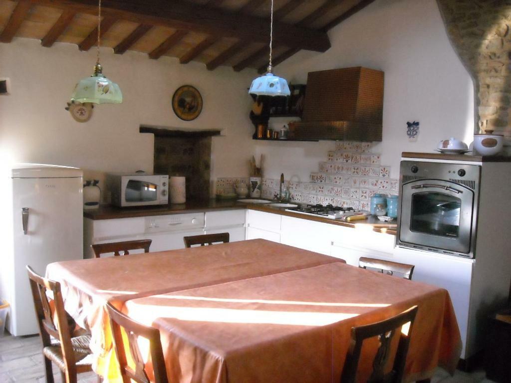 Cascinale La Mimosa Bed & Breakfast Cupramontana Exterior photo